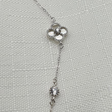 Load image into Gallery viewer, Mother of Pearl Clover Bracelet, silver jewellery

