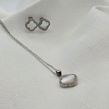Load image into Gallery viewer, Mother of Pearl 4 Leaf Clover Set, Sterling Silver
