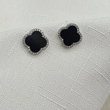 Load image into Gallery viewer, Agate 4 Leaf Clover Stud Earring, Sterling Silver jewellery, Amispearl
