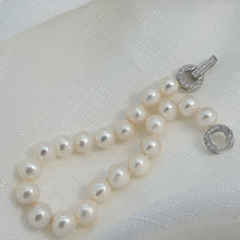 Load image into Gallery viewer, Freshwater Cultured Pearl Bracelet, Sterling Silver
