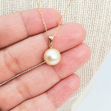 Load image into Gallery viewer, South sea cultured pearl pendant+chain, 18K Yellow Gold
