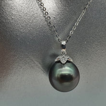 Load image into Gallery viewer, Tahitian Cultured Pearl Pendant + Chain, 18K White Gold
