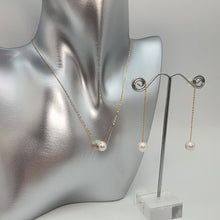 Load image into Gallery viewer, Japanese Akoya Pearl Jewellery Set, 18k Yellow Gold
