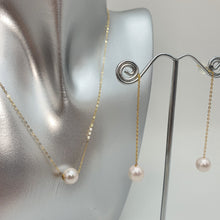 Load image into Gallery viewer, Japanese Akoya Pearl Jewellery Set, 18k Yellow Gold
