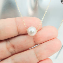 Load image into Gallery viewer, Cultured Akoya Pearl Necklace, 18K Yellow Gold
