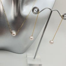 Load image into Gallery viewer, Japanese Akoya Pearl Jewellery Set, 18k Yellow Gold
