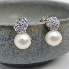 Load image into Gallery viewer, Round Freshwater Pearl Floral Earring, Sterling Silver
