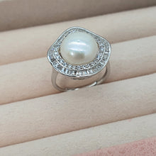 Load image into Gallery viewer, Large Freshwater Pearl ring, sterling silver
