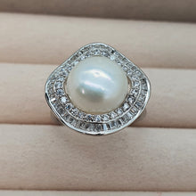 Load image into Gallery viewer, Large Freshwater Pearl ring, sterling silver
