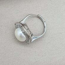 Load image into Gallery viewer, Large Freshwater Pearl ring, sterling silver
