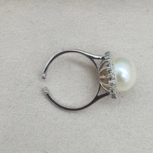 Load image into Gallery viewer, Large Freshwater Pearl ring, sterling silver
