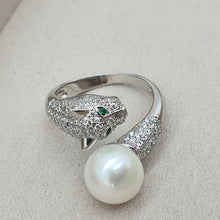 Load image into Gallery viewer, Large Freshwater Pearl Panther ring, sterling silver
