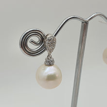 Load image into Gallery viewer, Edison Baroque Pearl luxurious Earrings, Sterling Silver
