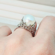 Load image into Gallery viewer, Large Freshwater Cultured Pearl Ring, Sterling Silver
