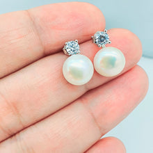 Load image into Gallery viewer, Freshwater Cultured Pearl Queen Set, Sterling silver

