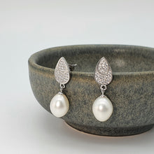 Load image into Gallery viewer, Freshwater Pearl Teardrop Earring, Sterling Silver
