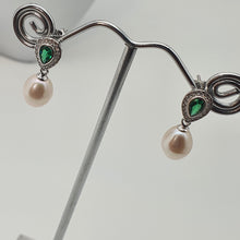 Load image into Gallery viewer, Freshwater Cultured Pearl Green Oval Set, Sterling silver
