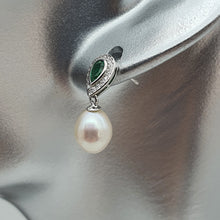 Load image into Gallery viewer, Freshwater Cultured Pearl Green Oval Set, Sterling silver
